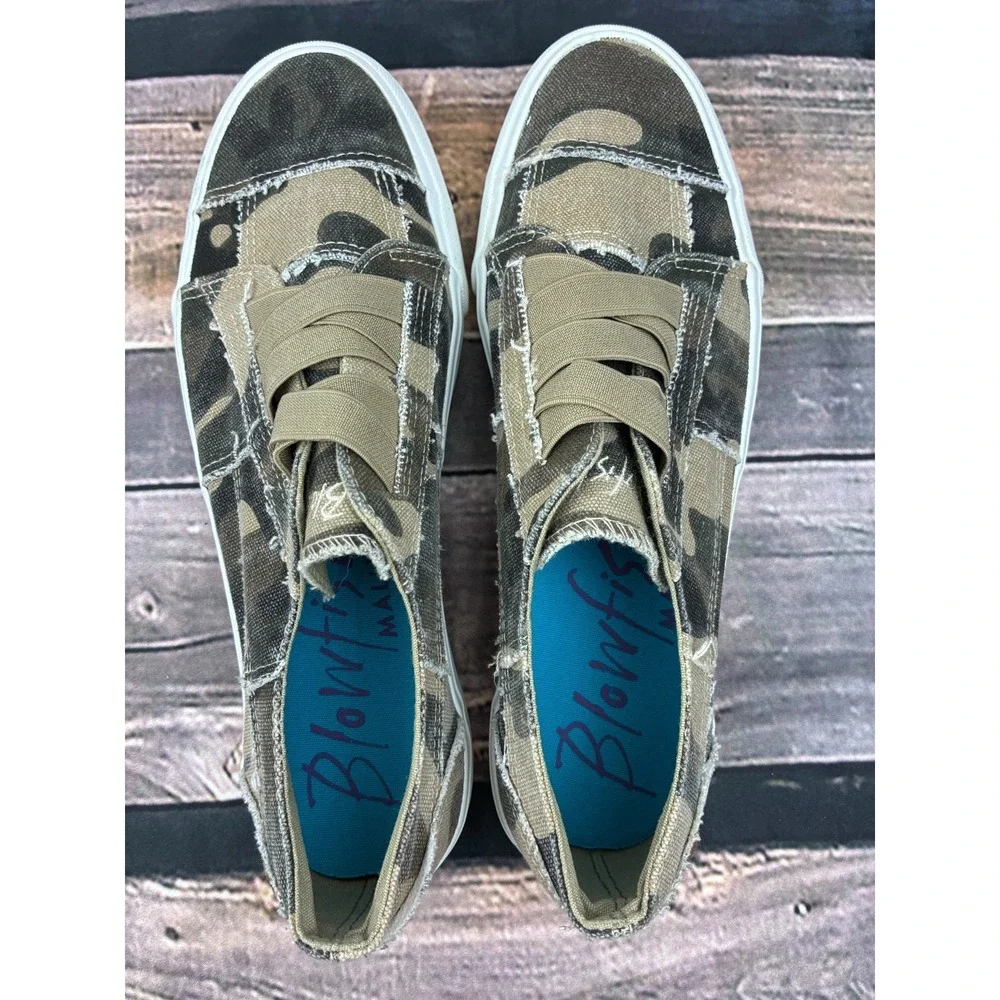 Blowfish Malibu Camo Canvas Slip On Sneakers Distressed Camouflage